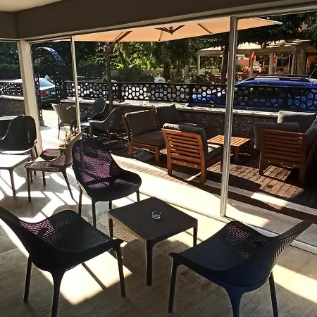 Aparthotel Merve 2*